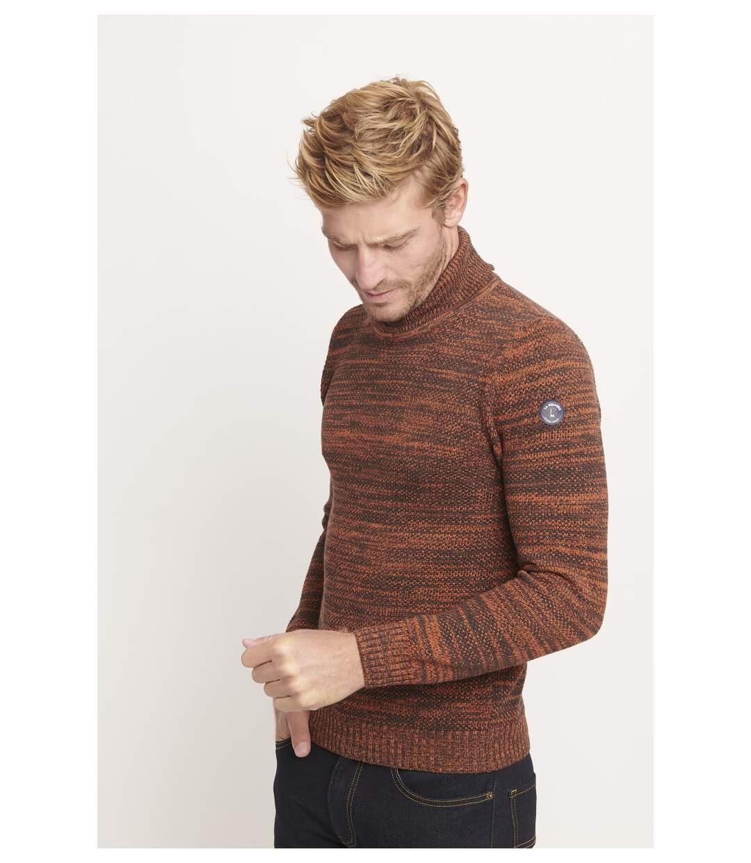 Pull roulé multicolore