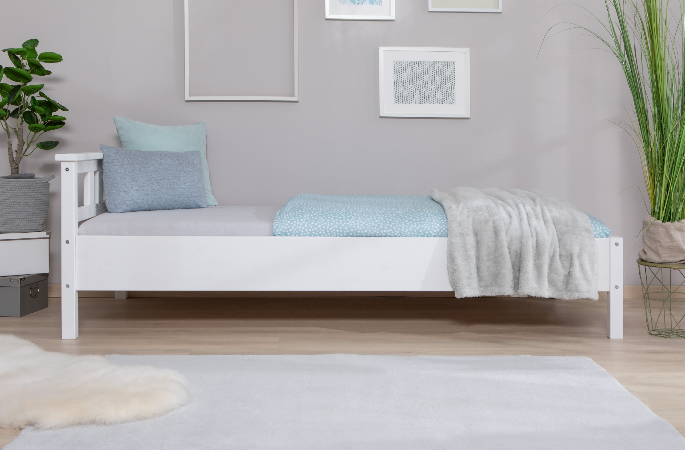 Ticaa Futonbett »Merci« Einzelbett, aus Kiefer Massivholz, inkl. Rollrost