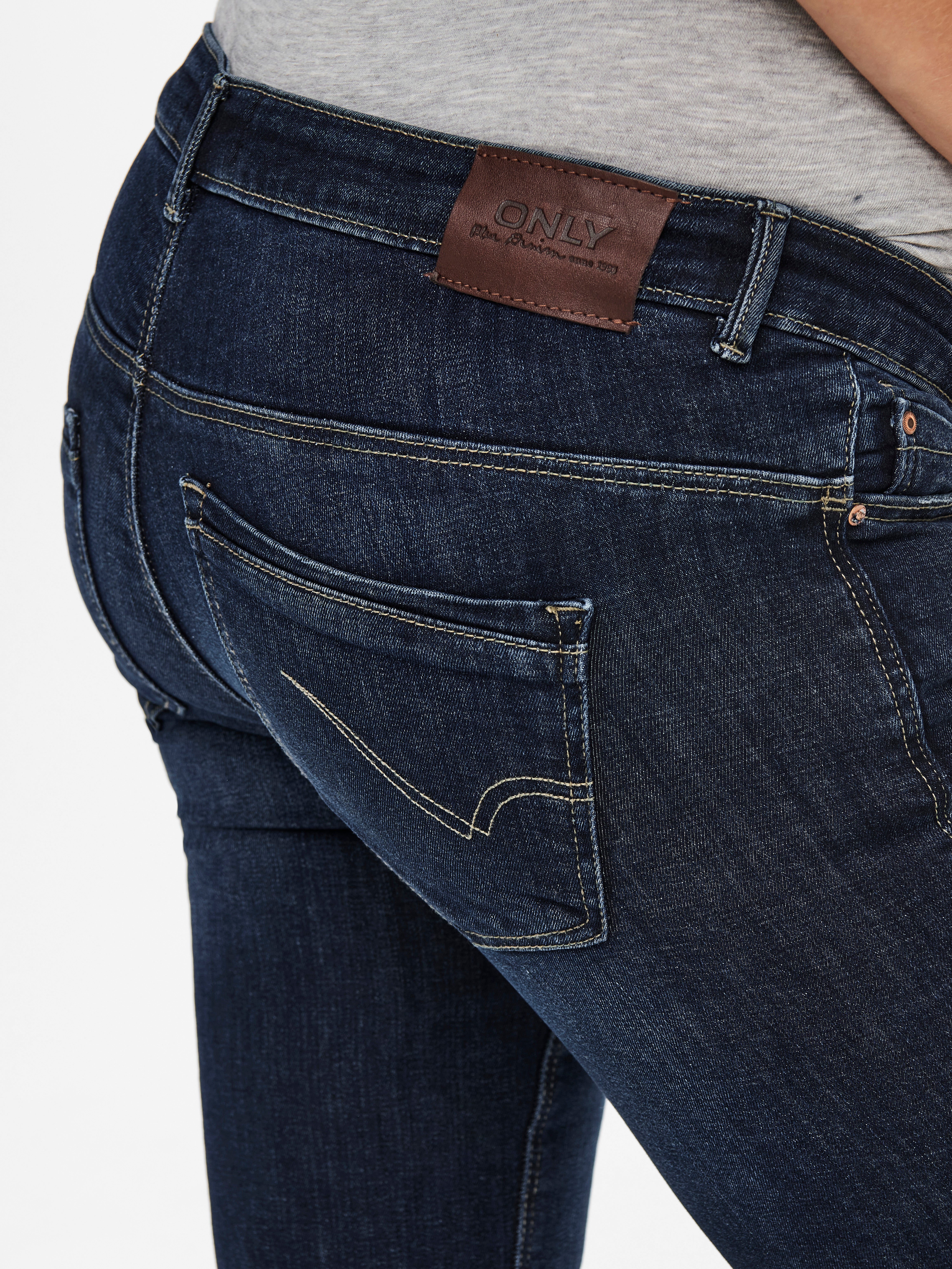 OLMPAOLA Hohe Taille Ausgestellt Jeans Dark Blue Denim