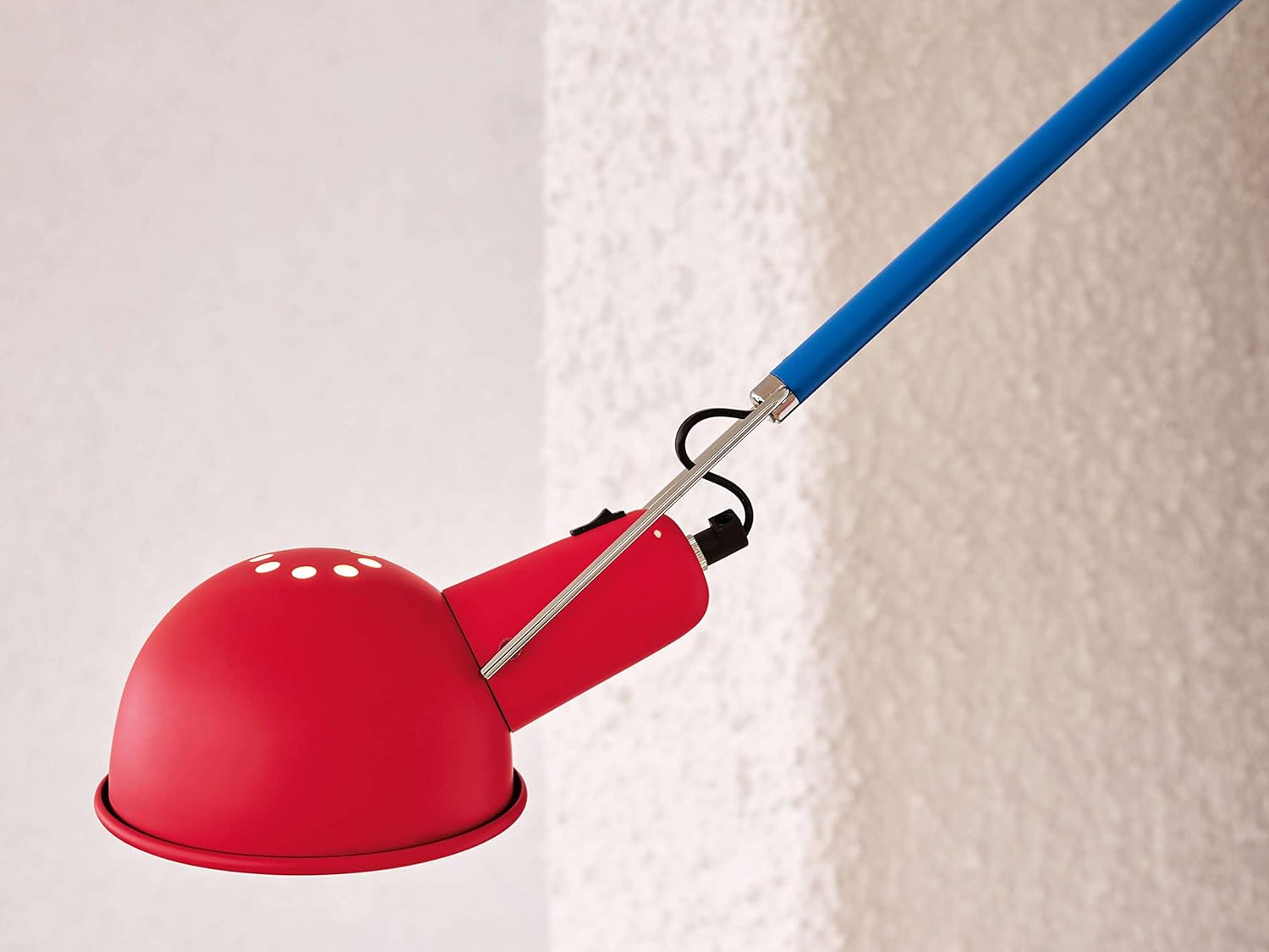 Flos Wand oder Deckenleuchte 265 aus Stahl und Messing in der Farbe Chromatica 75W, Maße: 35cm x 85cm x 205cm, A0300099