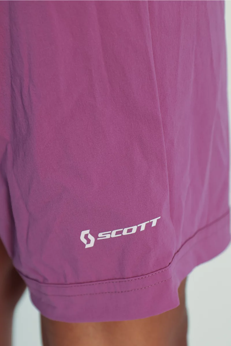 SCOTT Trail Flow + Damen Bikeshort