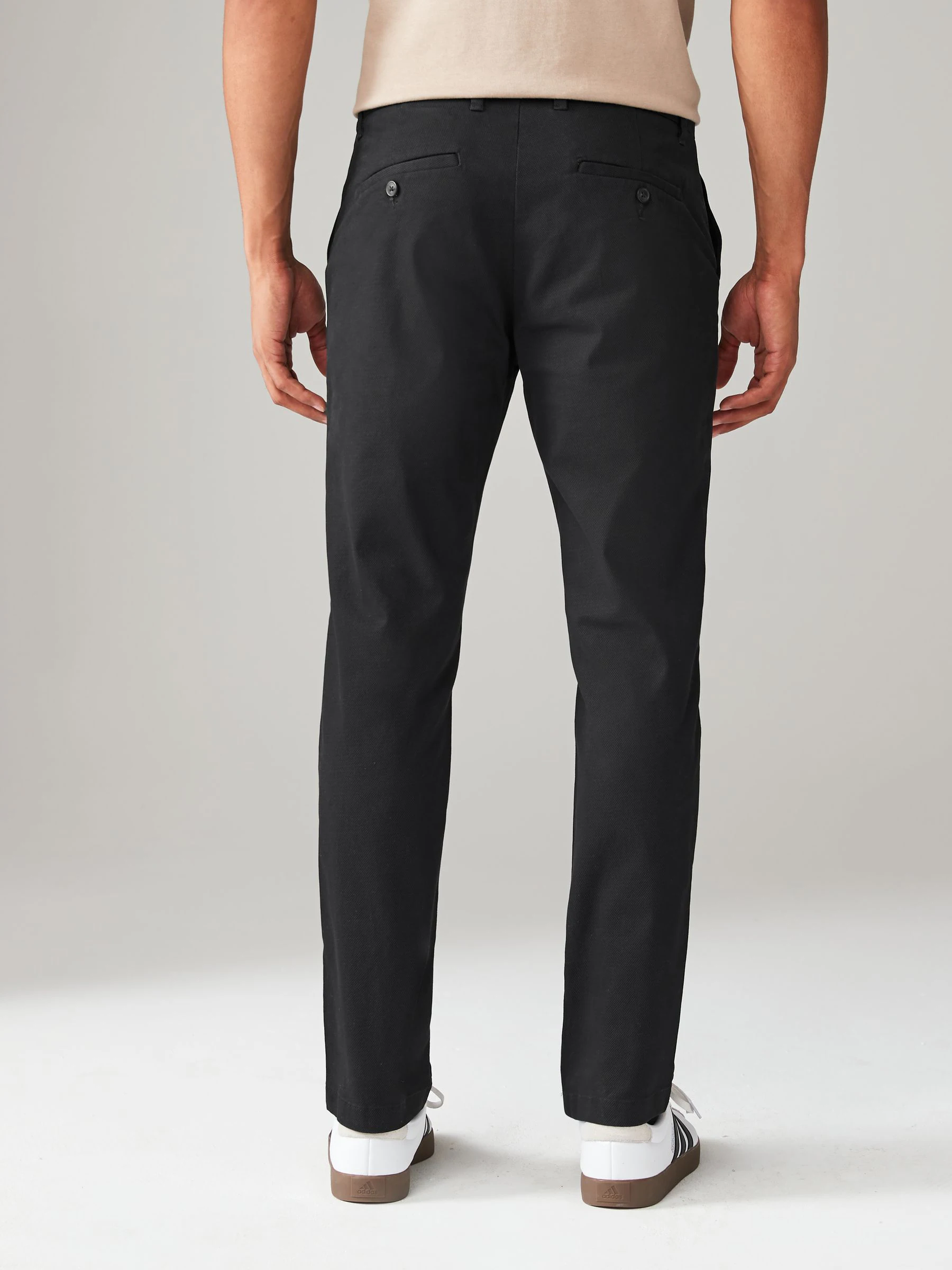 Zwart - Slim Fit - Zacht aanvoelende stretch-chino met print
