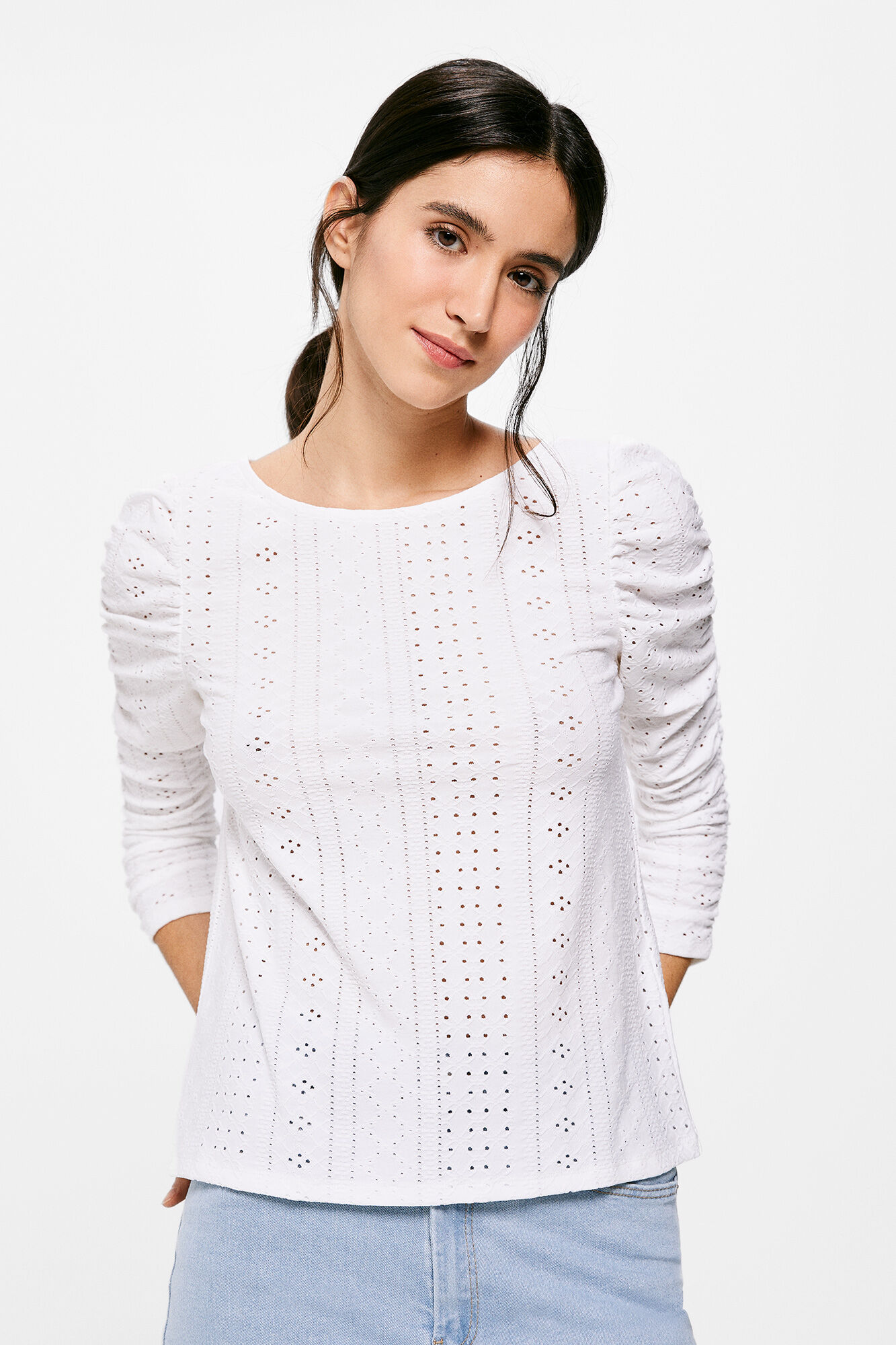 Camiseta Circular Suíça Bordada - amarela