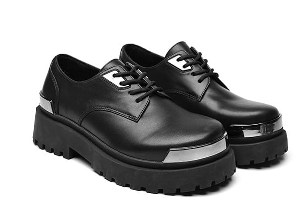 Malnia Home - Veterschoenen met metalen neus en imitatieleer