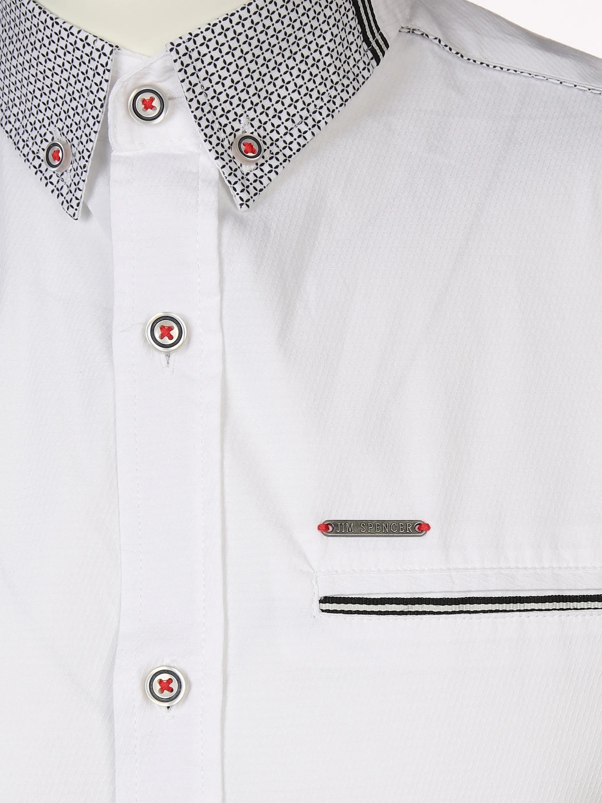 Herren Freizeithemd mit vielen Details
