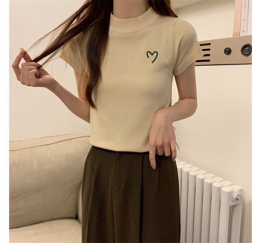 Allinya - T-shirt met korte mouwen en geborduurd hart