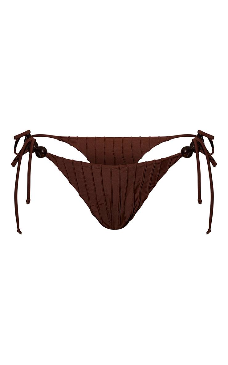 Chocolat Bas De Bikini Plissés À Nouer Sur Les Côtés Avec Ornement De Perles