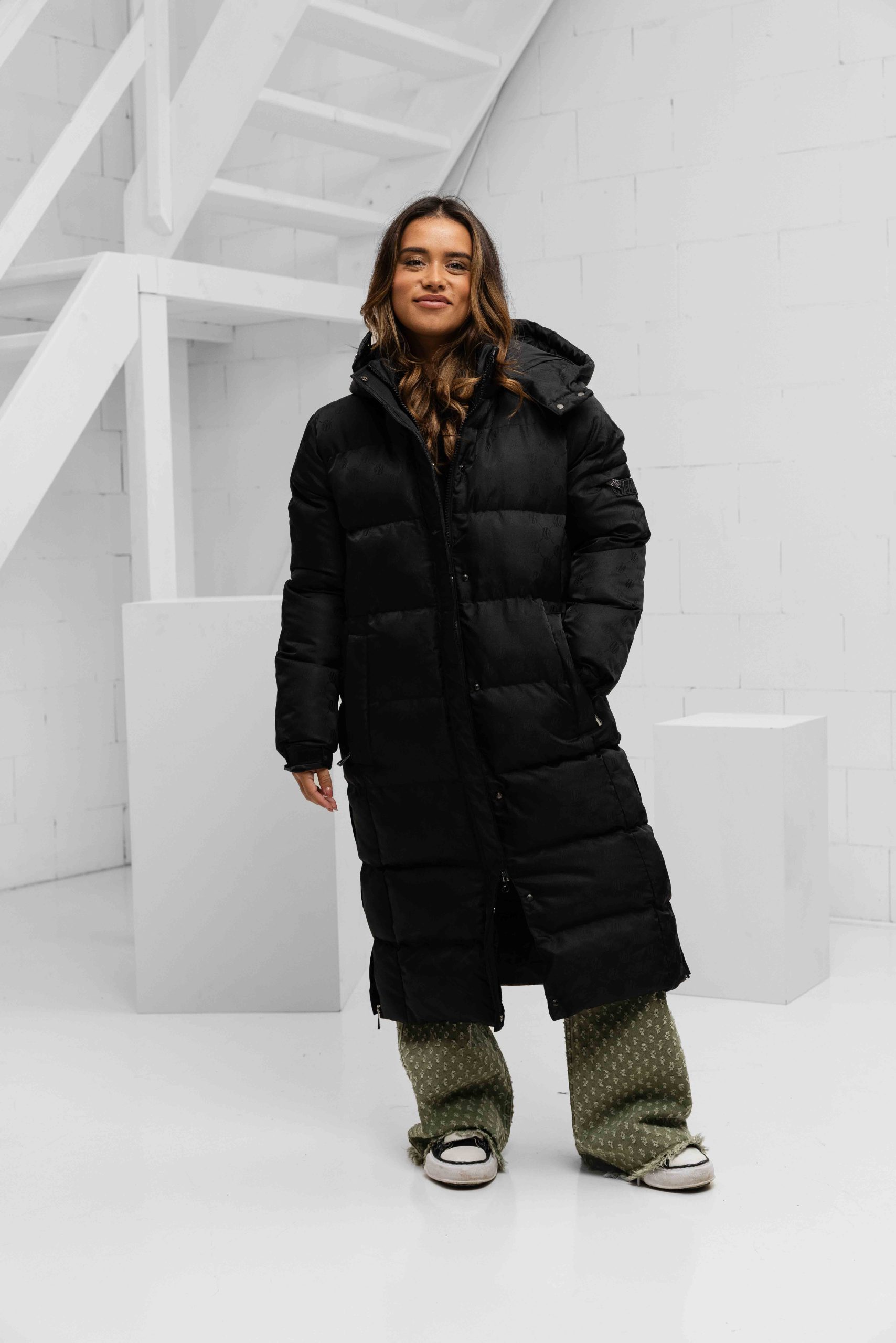 Malelions Monogram Long Puffer Winterjas Dames Zwart