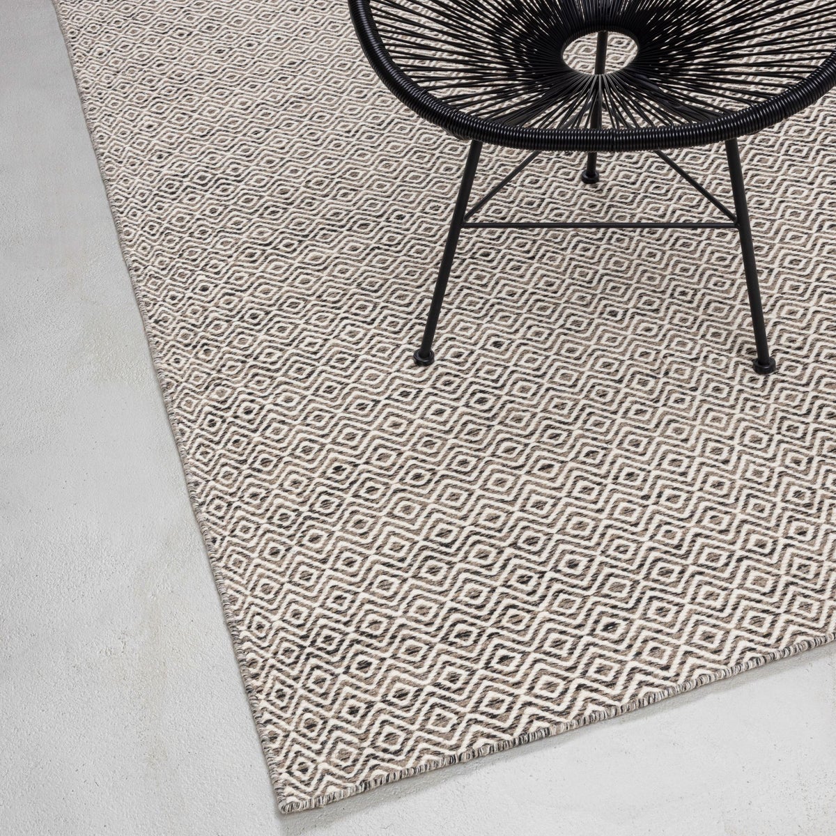Omkeerbaar wollen vloerkleed in Scandinavisch design, tweezijdig Scandinavisch natuurgrijs, 55x80 cm