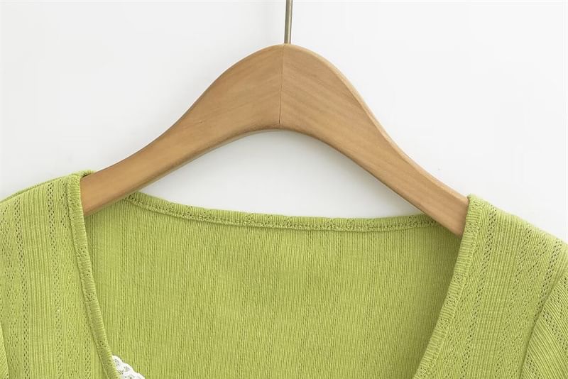 Larlige - Korte mouwen V-hals nep tweedelig tweekleurig kanten paneel crop T-shirt met strikaccent