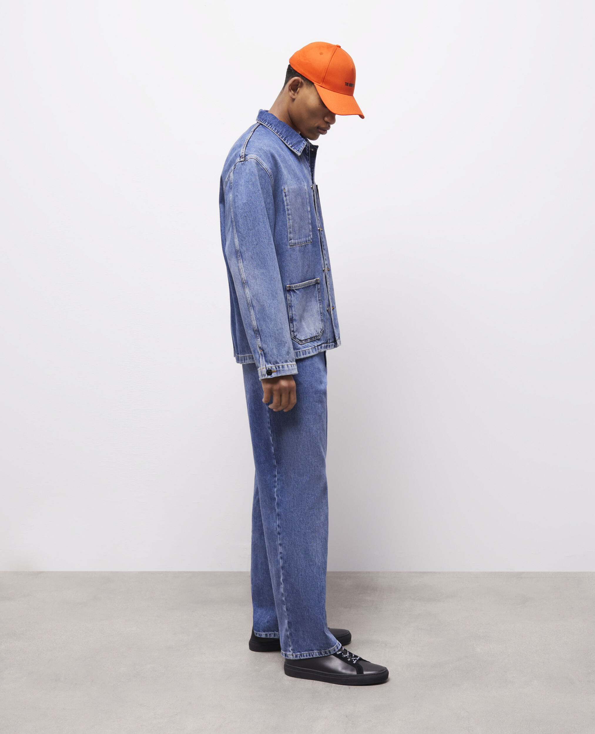 Casquette orange avec logo