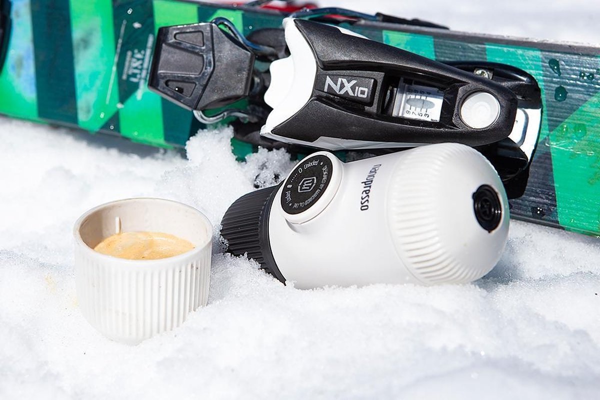 Wacaco Nanopresso draagbare espressomachine met hoes - White
