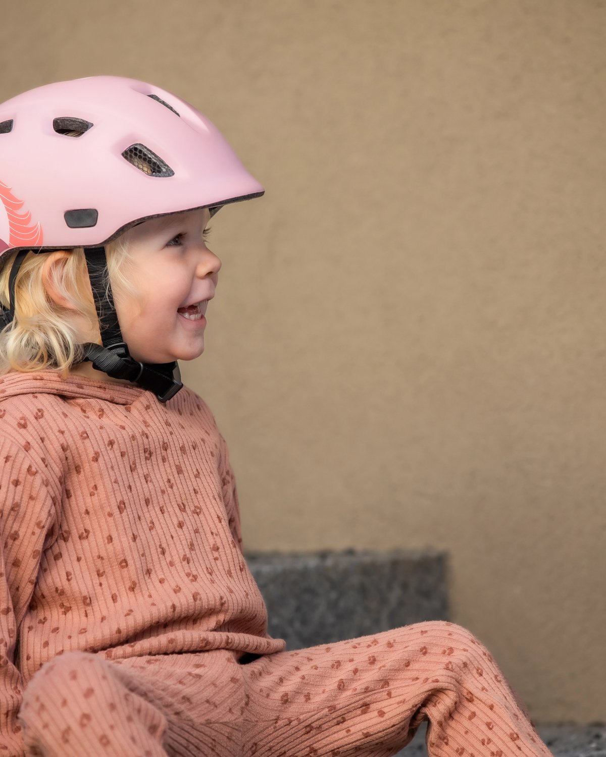 Hjelm Hamax, Barn 1-4 år – Justerbar Hjelm m/ Magnetisk Lås | Thundercap