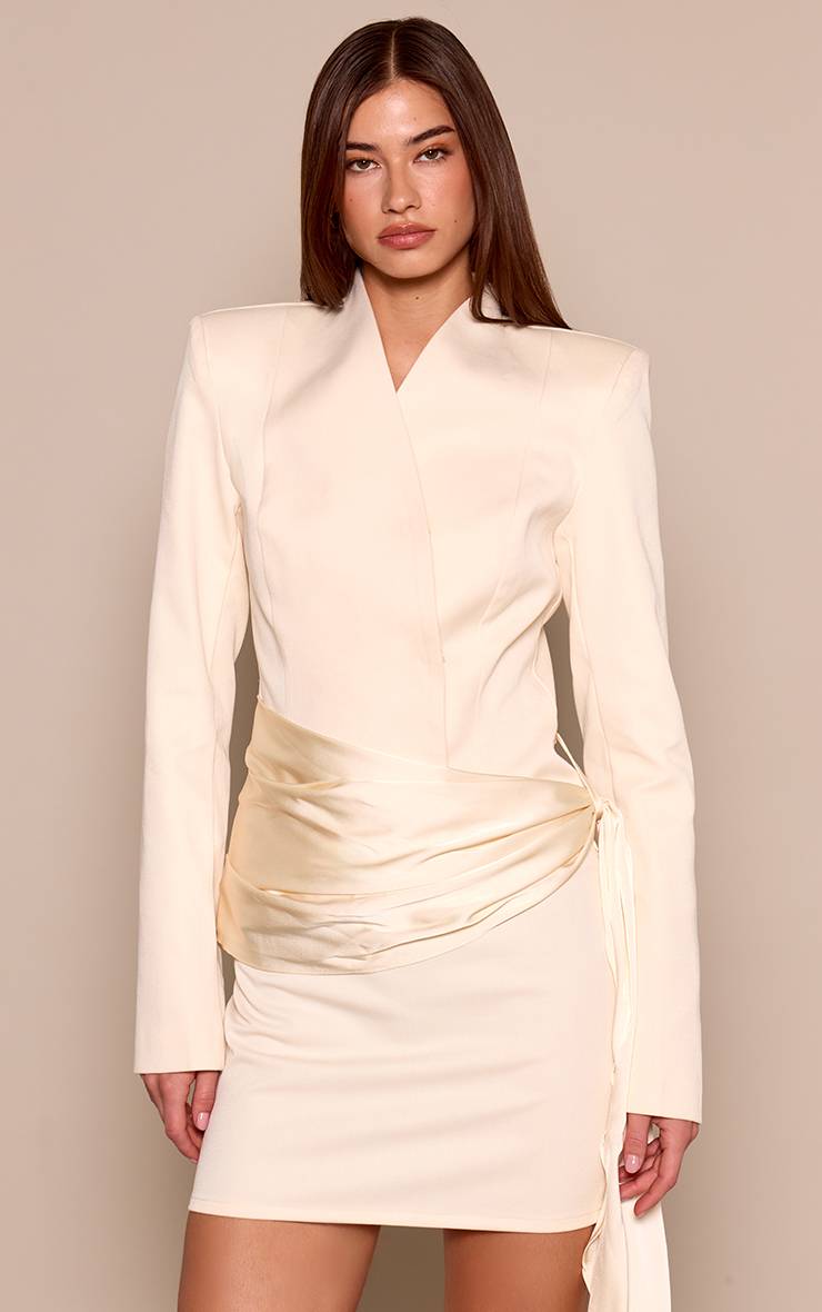 Amande Ensemble Blazer Drapé En Satin Sans Col Tissé