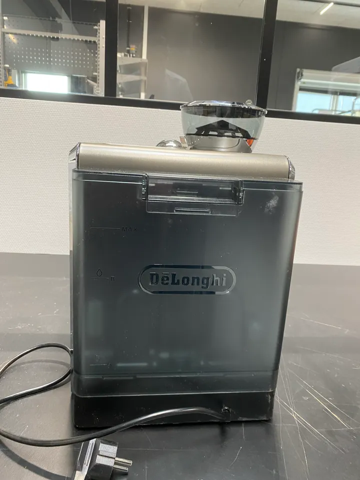 [OUTLET] - De’Longhi EC9255.T, Espressomaskine, 1,7 L, Kaffebønner, Indbygget kværn, Titanium