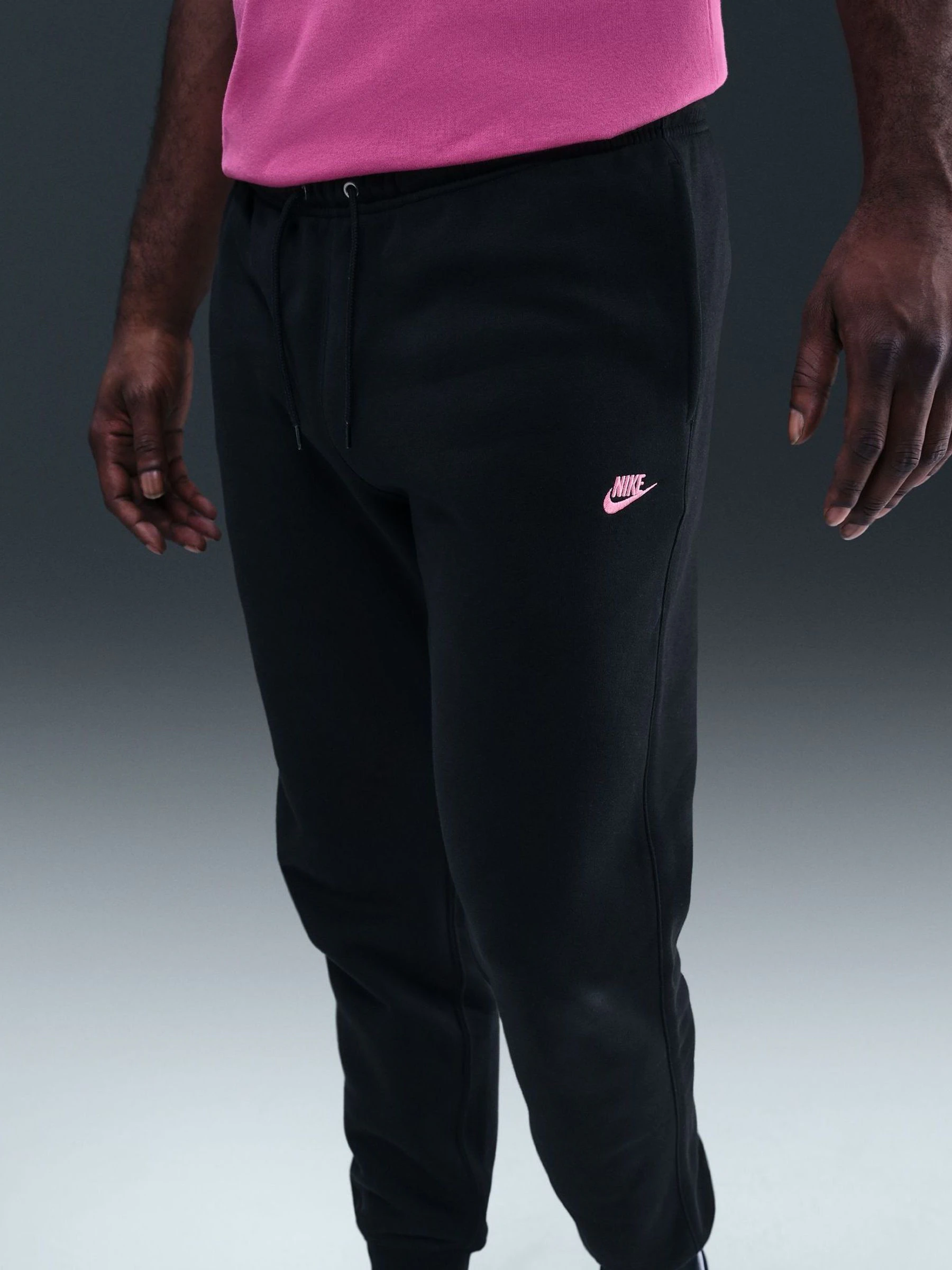 Zwart & roze - Nike Club fleece joggingbroek