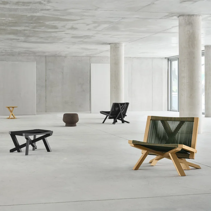 ClassiCon - Volkshaus Beistelltisch, Ø 50 cm x  H 48 cm, Eiche schwarz
