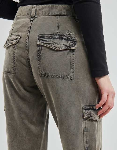 Guess - BOWIE CARGO CHINO - Gris foncé