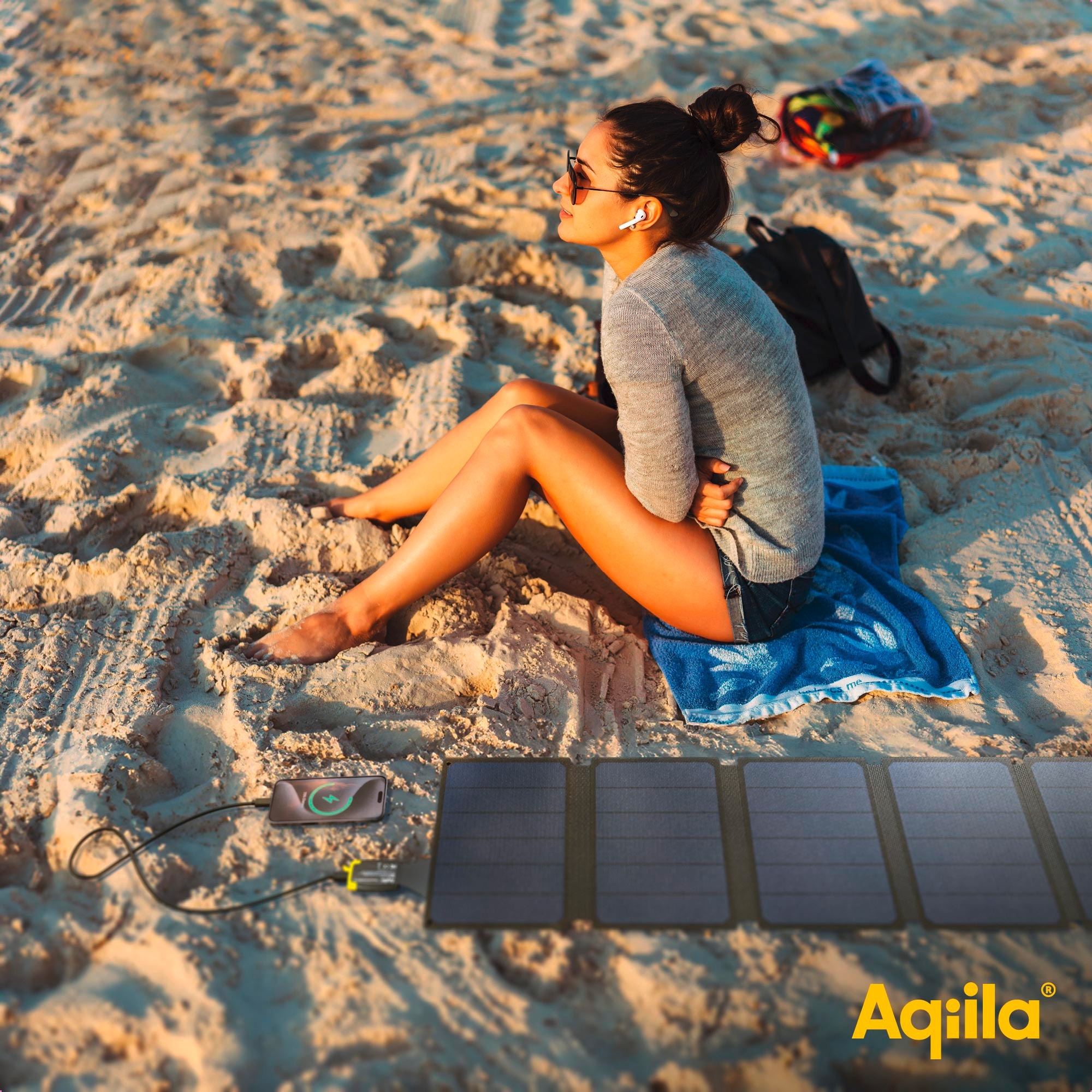 Aqiila Sunbird tragbares Solar Ladegerät Monokristallin 56 W