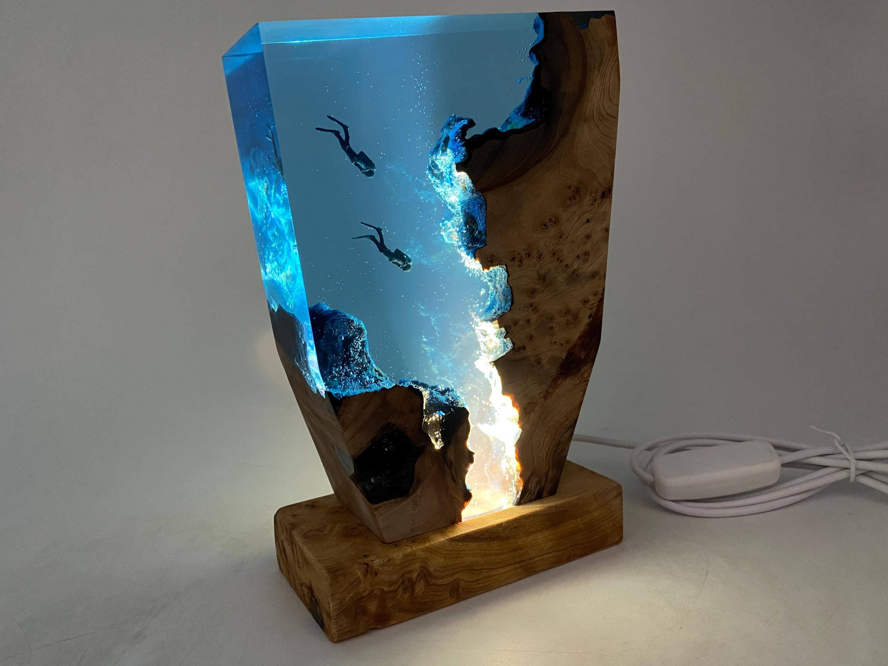 Geburtstagsgeschenk Taucher Epoxidharz Nachtlicht, Tauchen Personalisierte Handgefertigte Holz Licht, Einzigartige Wohnkultur Geschenke, Geschenk für