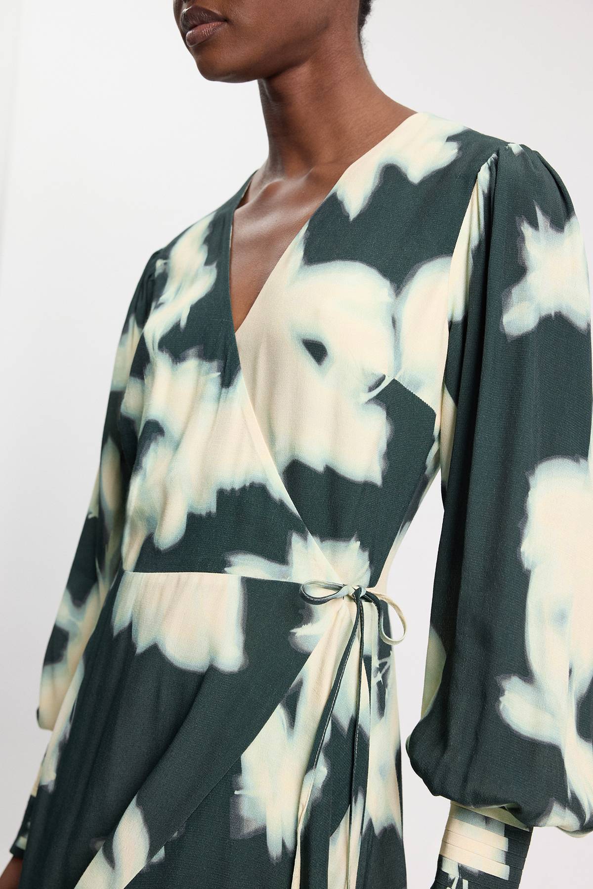 KarenMillen Robe Midi À Manches Longues En Crêpe De Viscose À Motif Floral