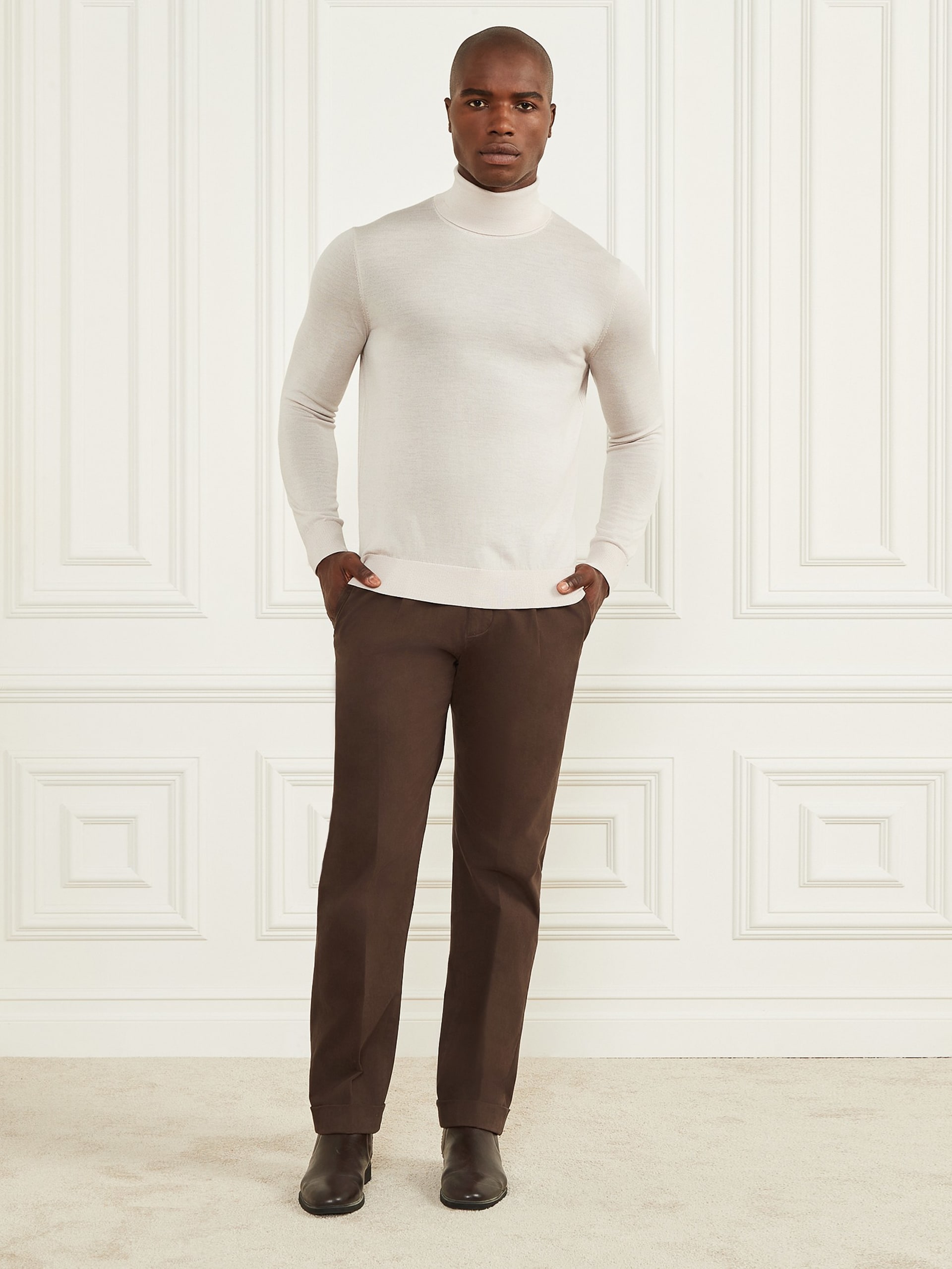 Calça chino Ethan Twill com bainha dobrável