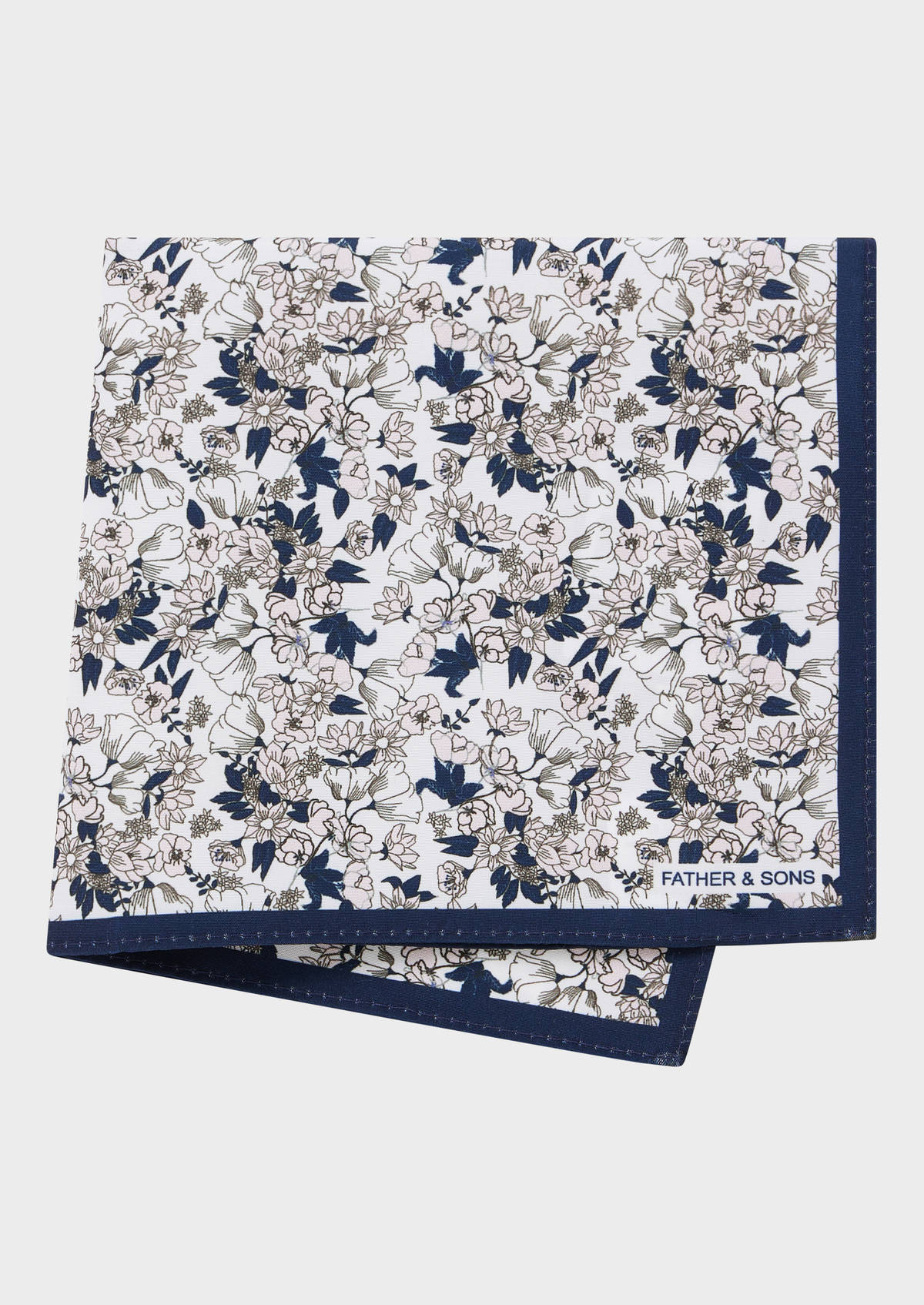 Pochette blanche à motif fleuri bleu indigo et rose pâle