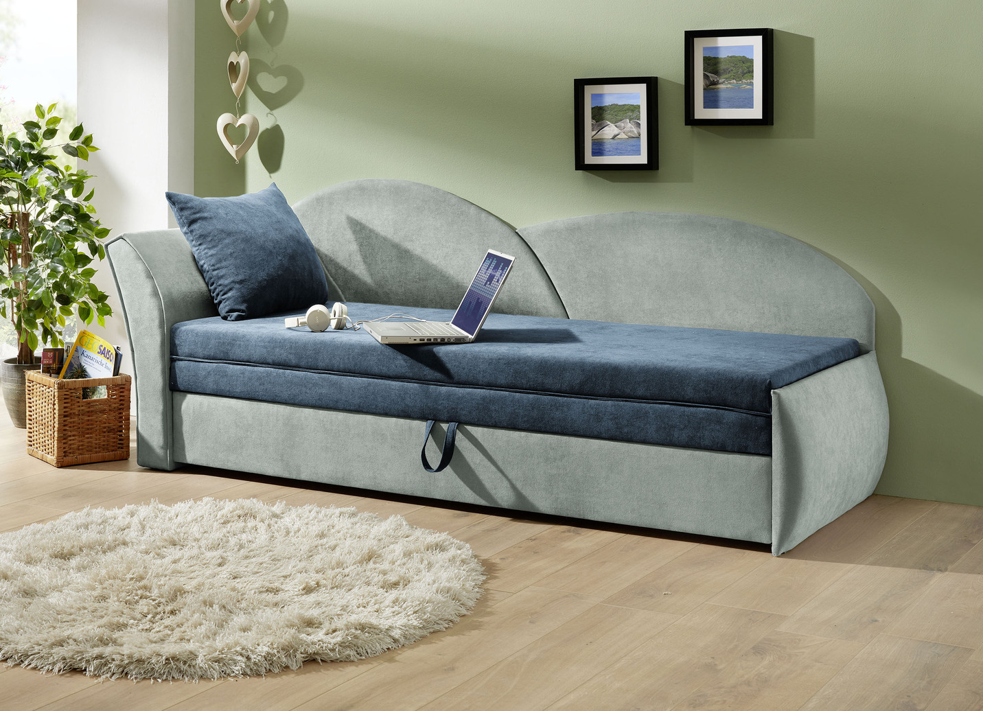 Schlafsofa mit Bettkasten und 1 Dekokissen