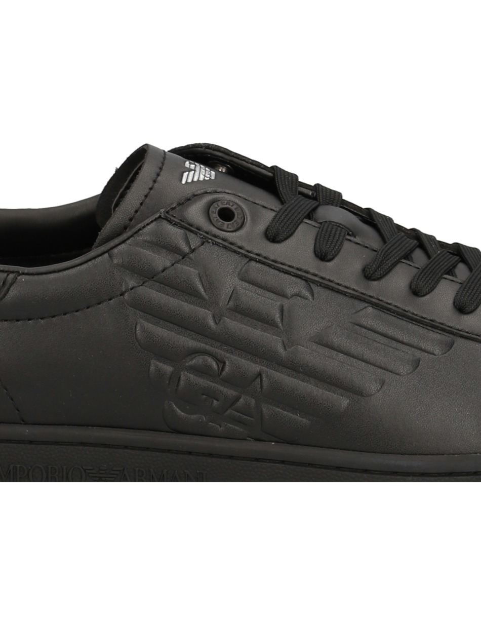 Sneaker