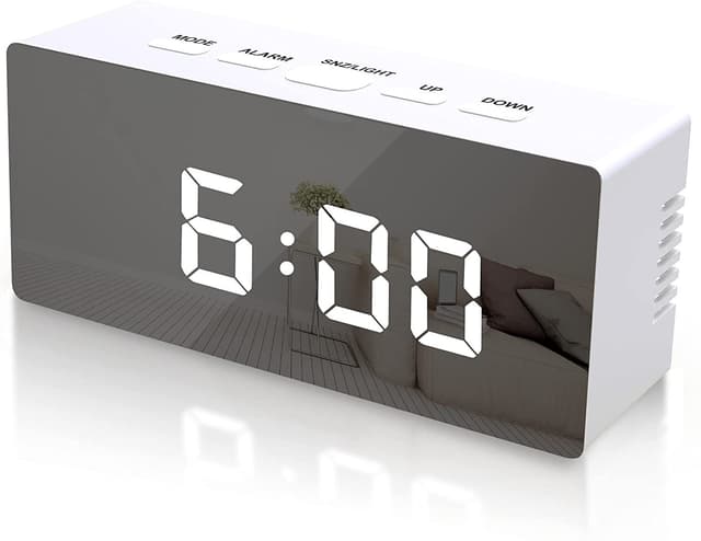 Digitalt LED vækkeur med spejloverflade Hvid