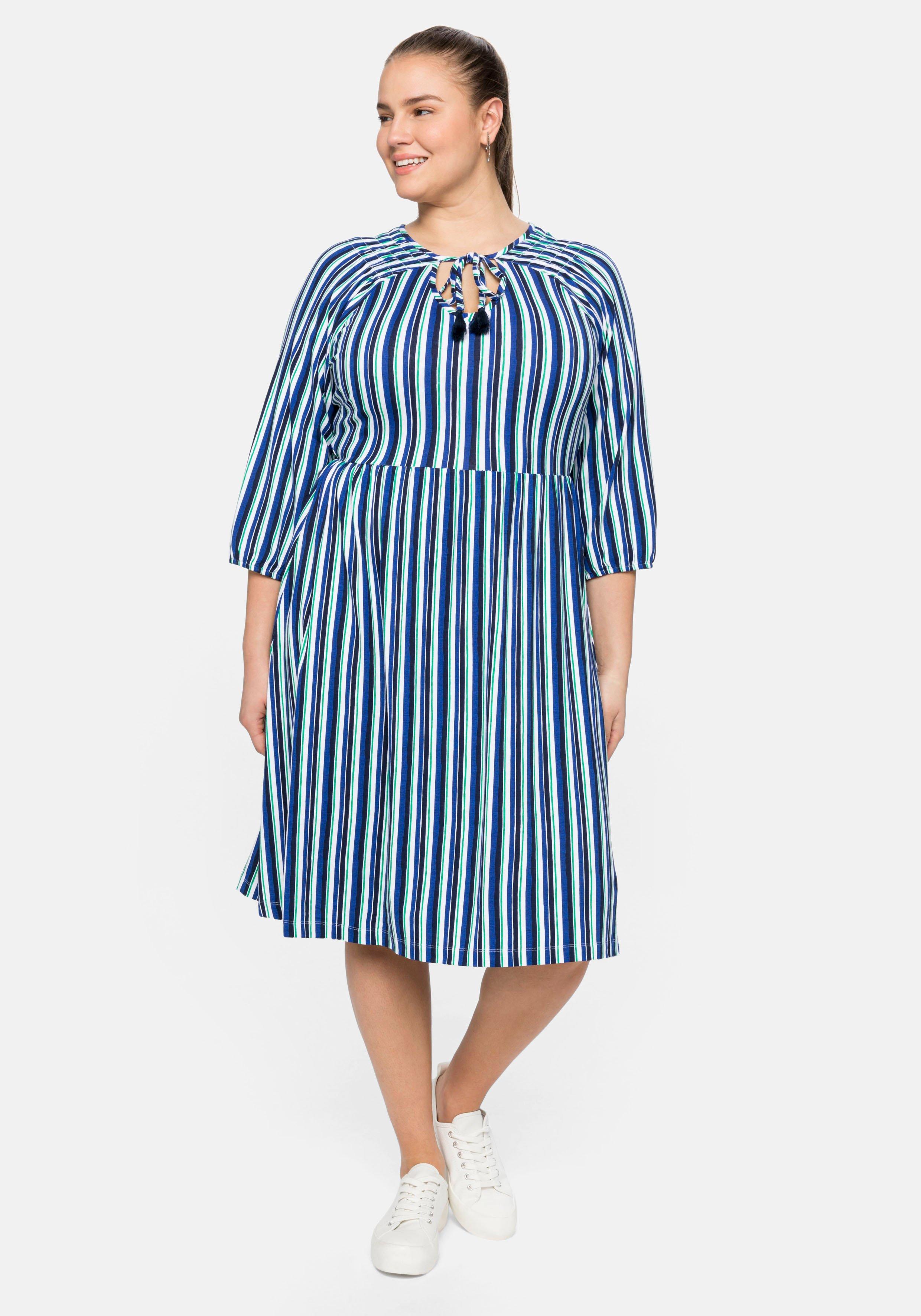 Jerseykleid mit Streifen, Bindeband am Ausschnitt