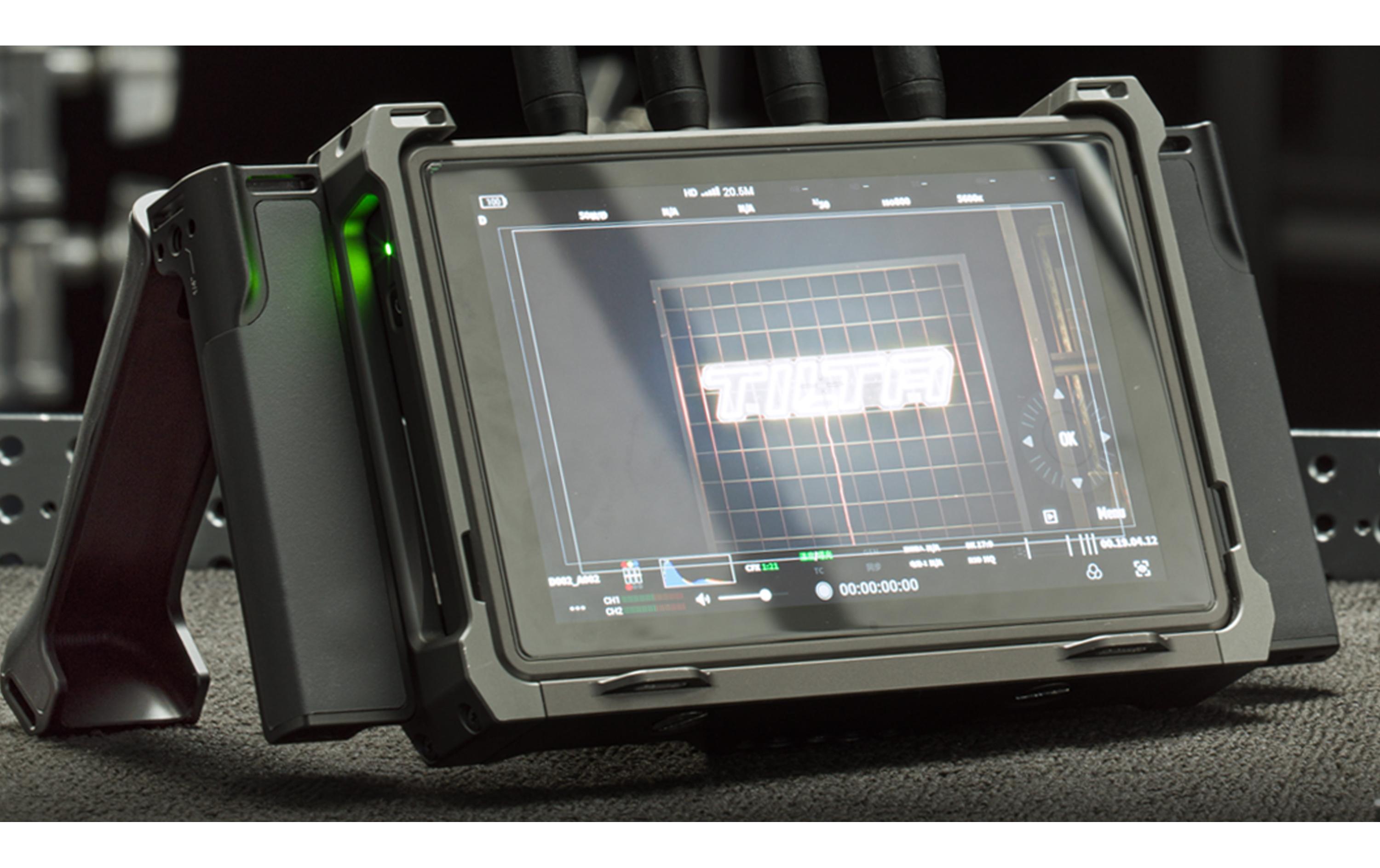 Monitor-StützgriffePraktische und bequeme Art, den DJI High Bright Remote Monitor beim Betrachten zu halten