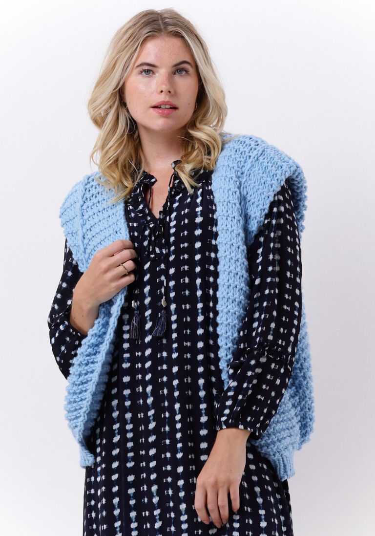 NOTRE-V lichtblauwe notre-v gilet knit gilet