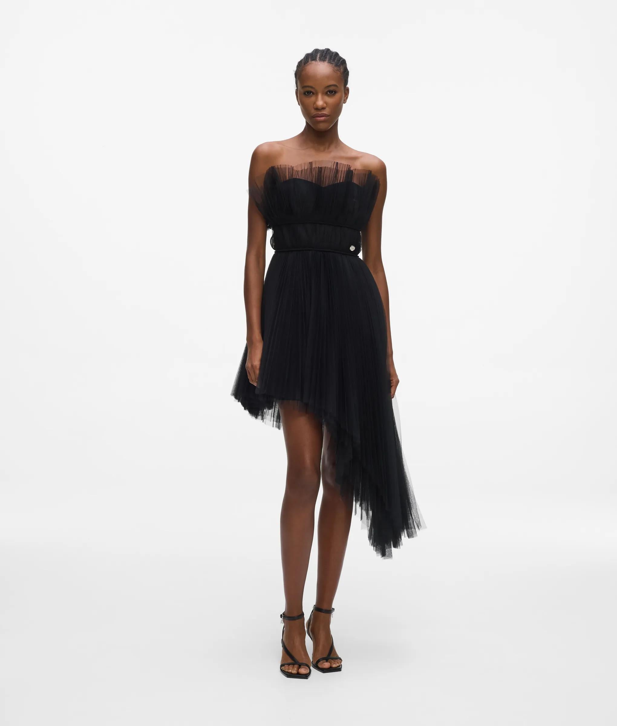 Asymmetrische tule jurk