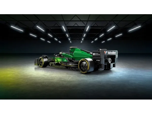 LEGO Speed Champions 77245 Aston Martin Aramco F1 AMR24-racerbil
