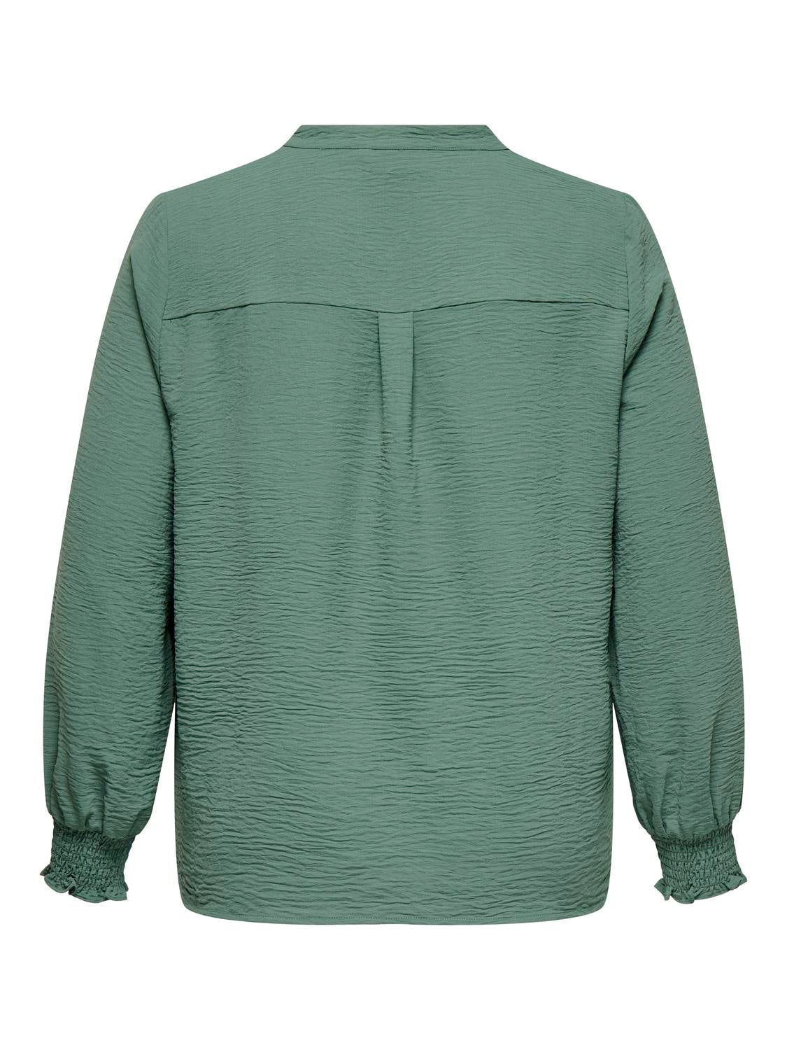 CARMETTA Top Laurel Wreath