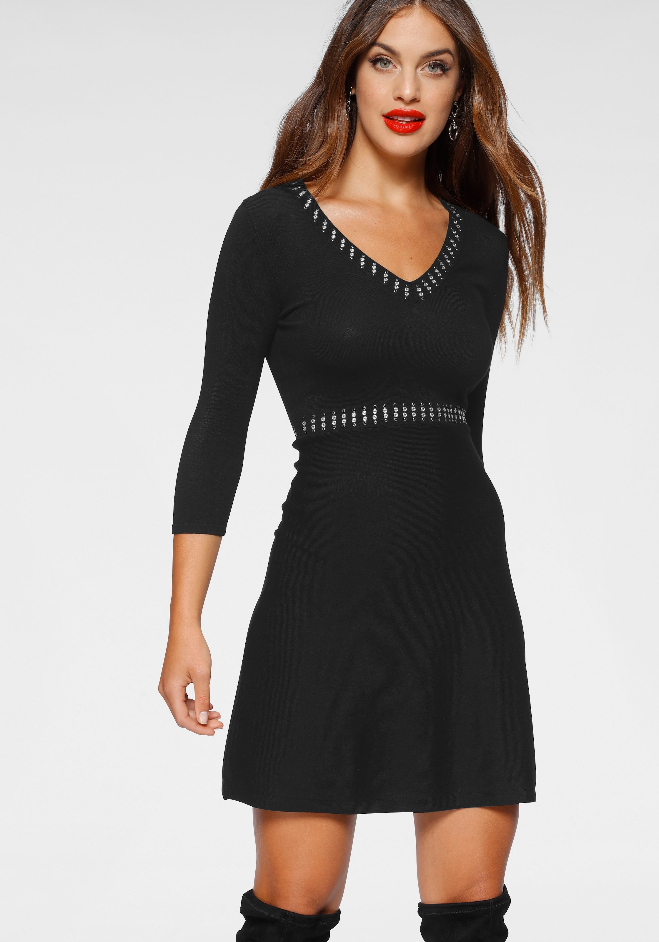 Melrose Strickkleid feminines Mini Kleid mit ausgestelltem Rock und V-Neck