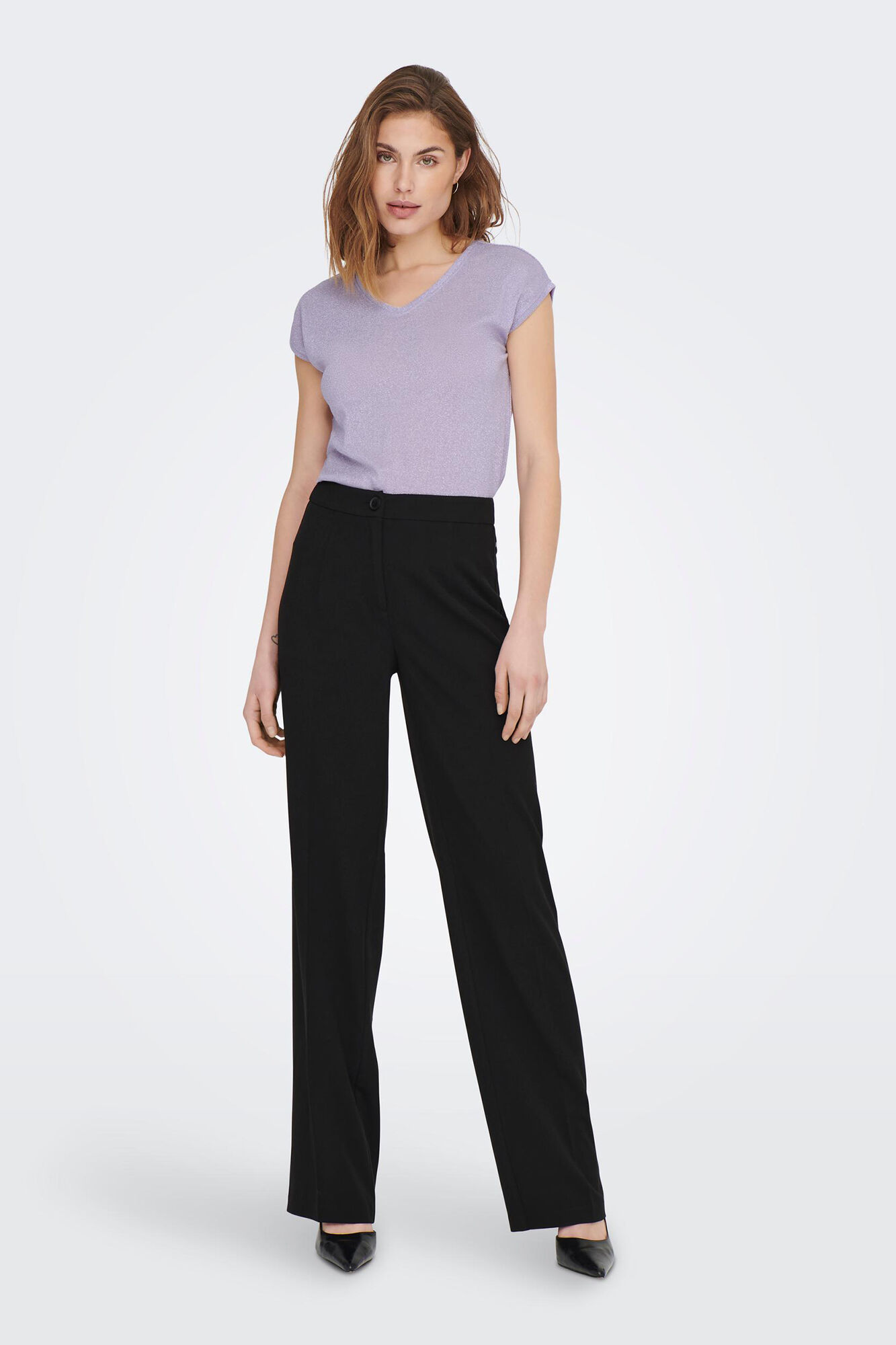 Blusa de manga curta com decote em V