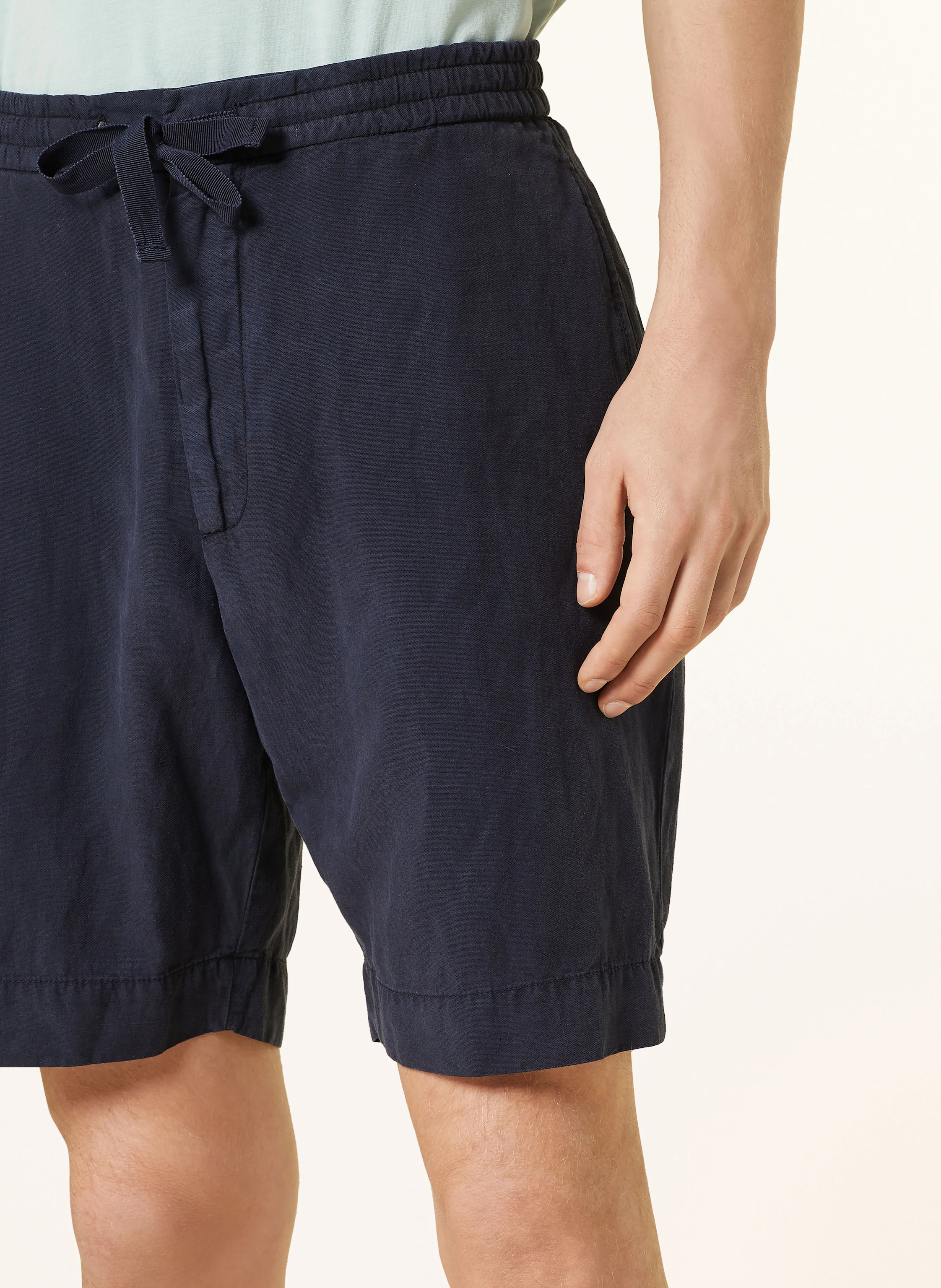 Officine Générale Shorts PHIL