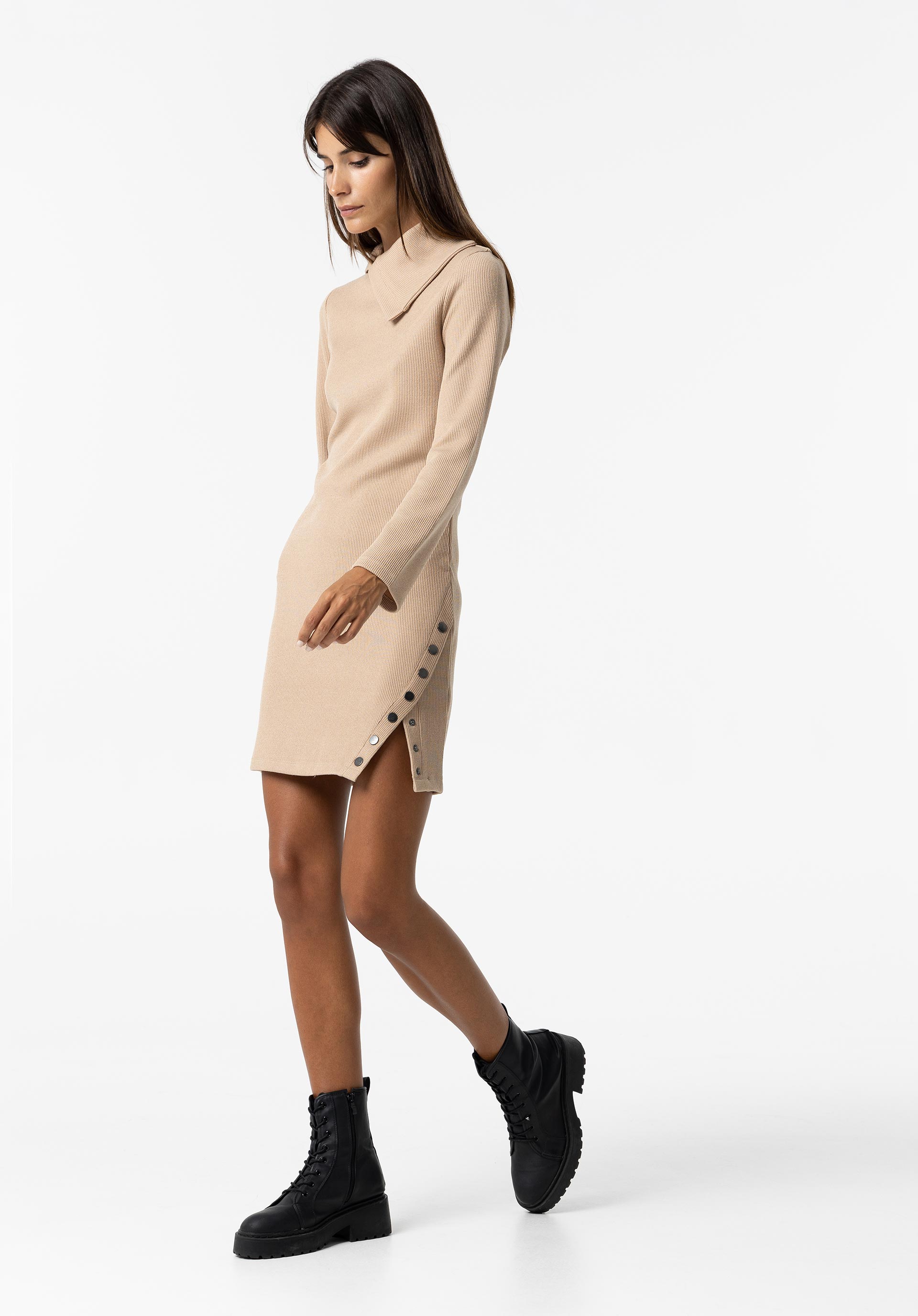Vestido Canelado com Molas