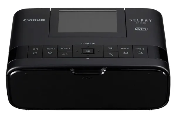 Canon SELPHY CP1300 - Printer - farve - farvesublimering - 148 x 100 mm op til 0.78 min./side (farve) - USB, USB vært, Wi-Fi - sort - (Blæk og papir sælges separat)