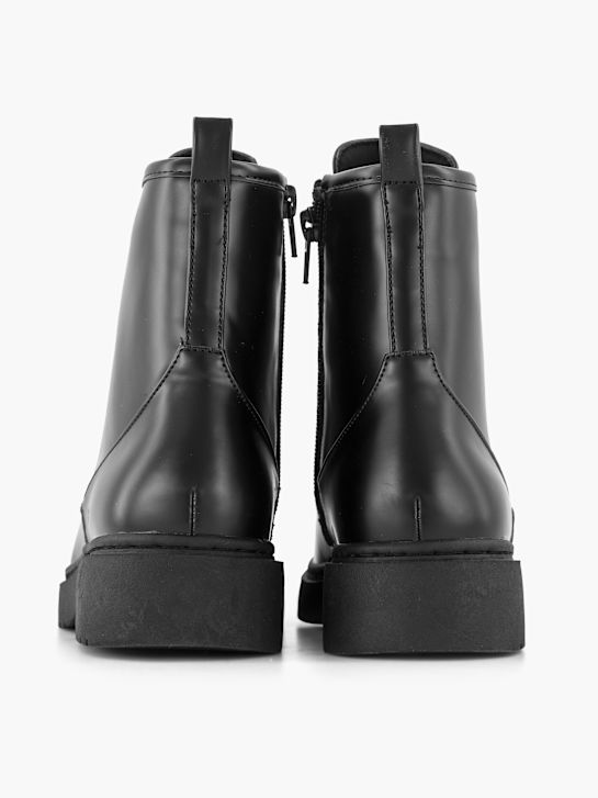 Claudia Ghizzani Veterboot
