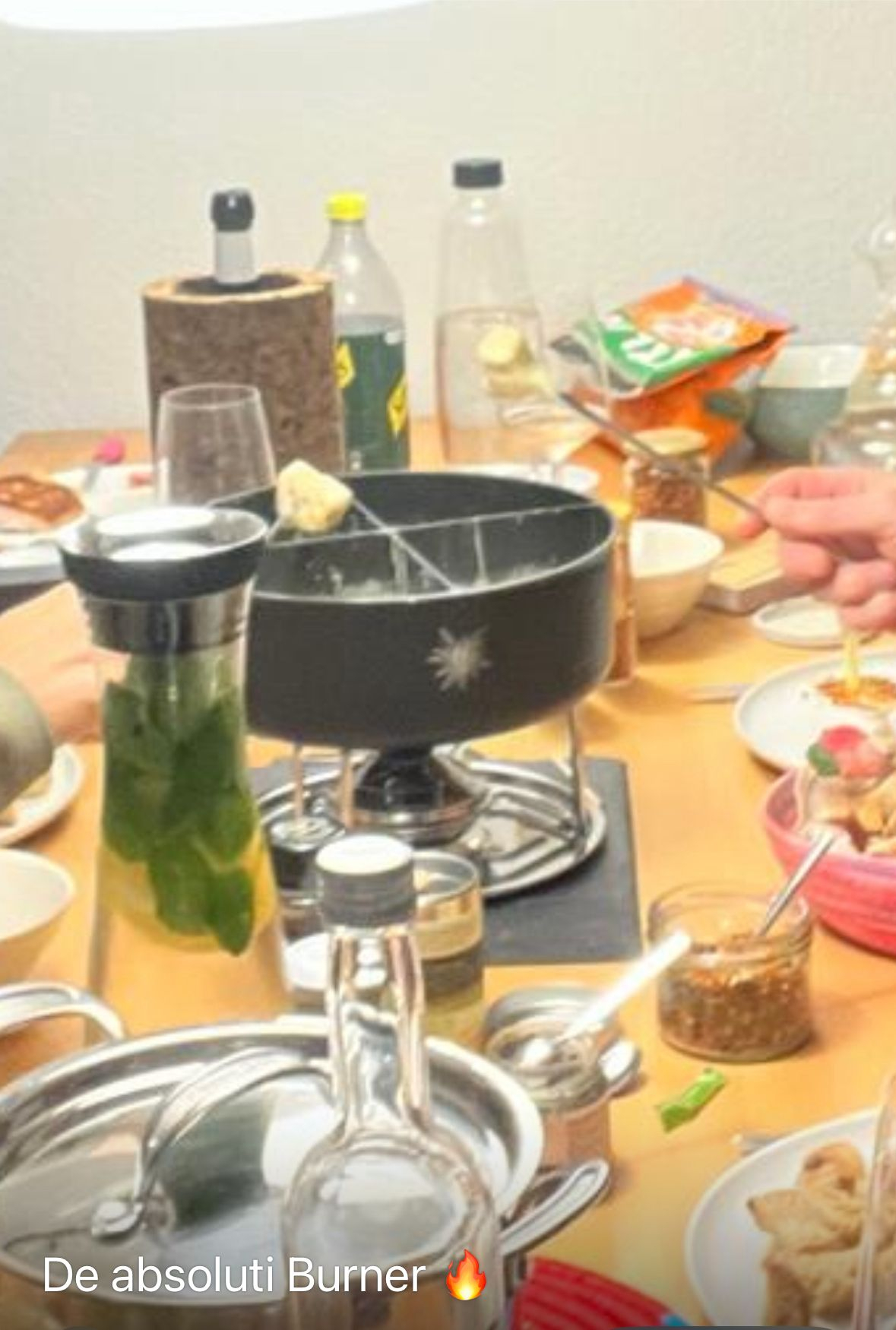 Ø25cm 4in1 Gusseisen Fondue Caquelon für Käse / Chinoise / Schokolade Fondue (DT-01576) - Rot