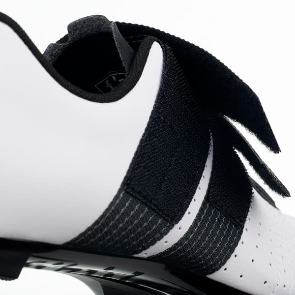 Chaussure vélo route FIZIK TEMPO POWERSTRAP R5 WHITE/BLACK