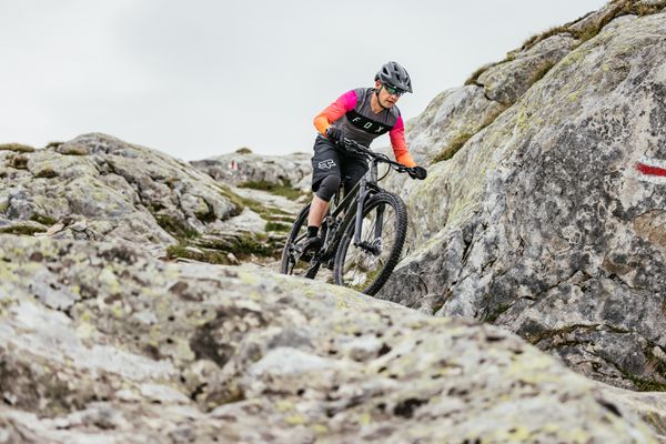 SPEEDFRAME PRO MIPS Trail-Endurohelm  blocked black  S 51-55CM