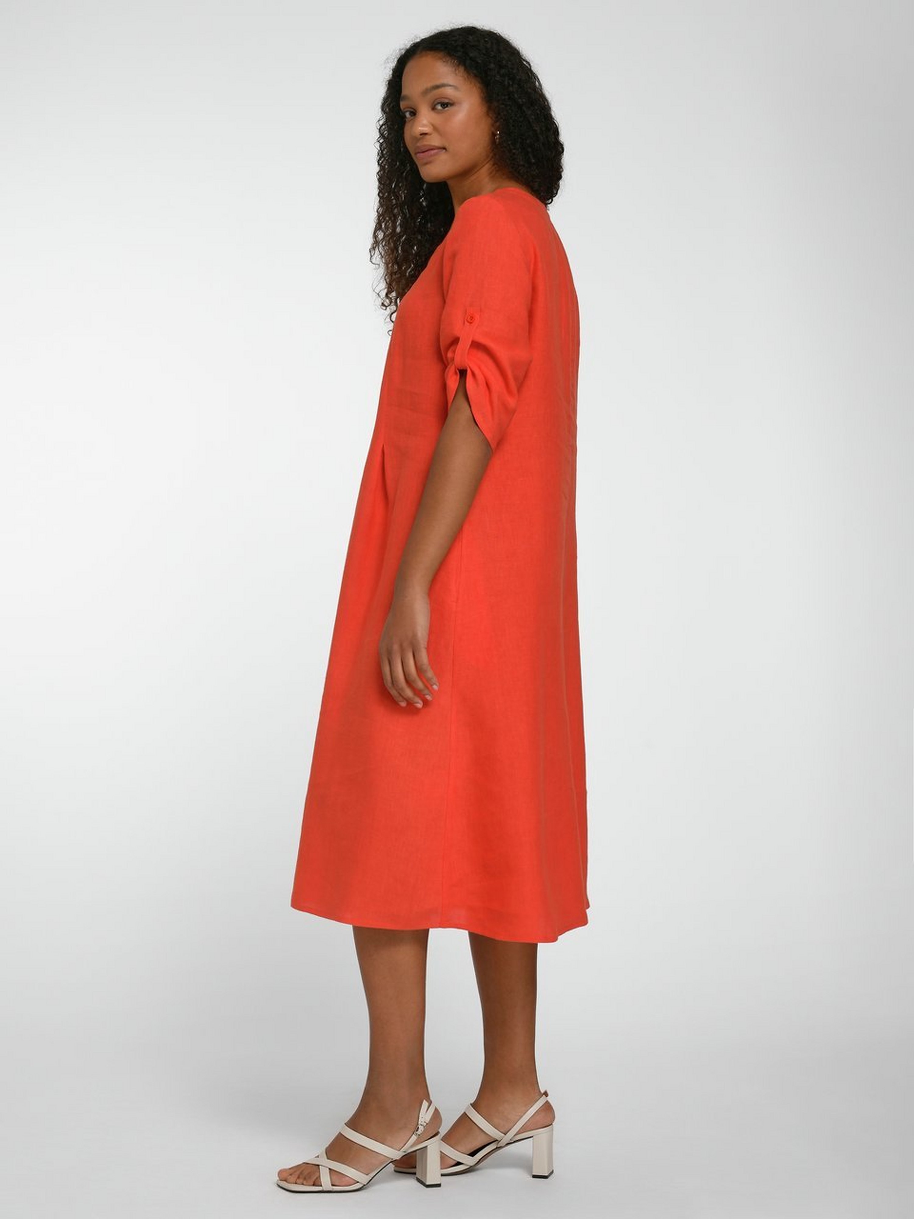 Kleid mit 3/4-Arm aus 100% Leinen