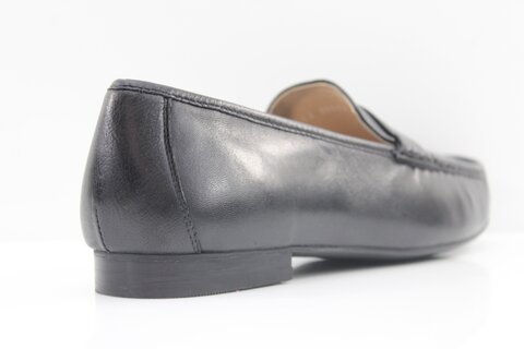 ara Slipper