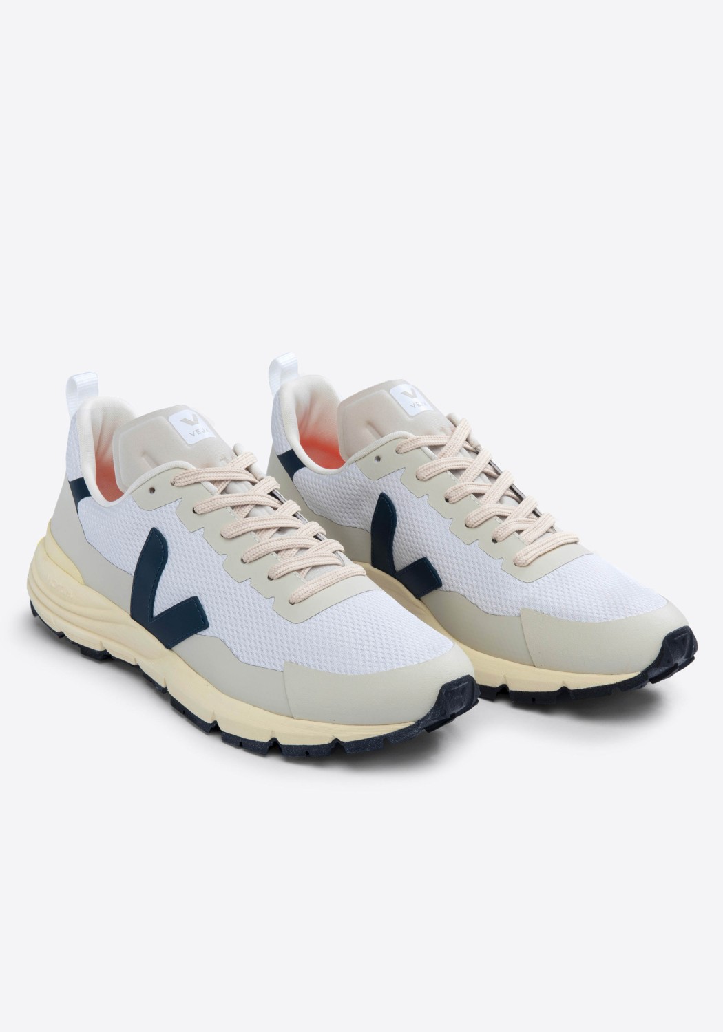 Veja Outdoorschuh Dekkan Alveomesh Gravel Nautico