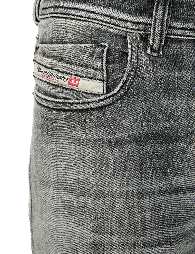 DIESEL JEAN HOMME SLEENKER 9E71 GRIS