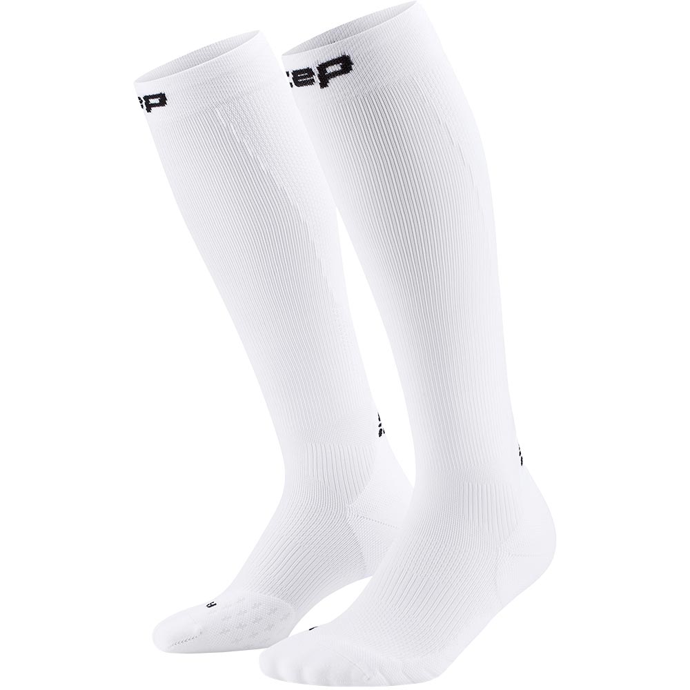 CEP Core Run Tall Compression Socken Damen white